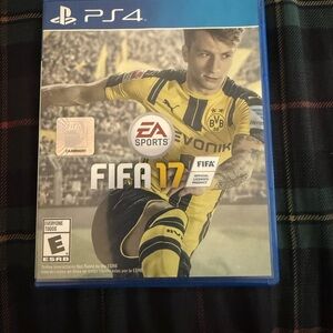 FIFA 17 for PS4 - Black and Yellow Edition